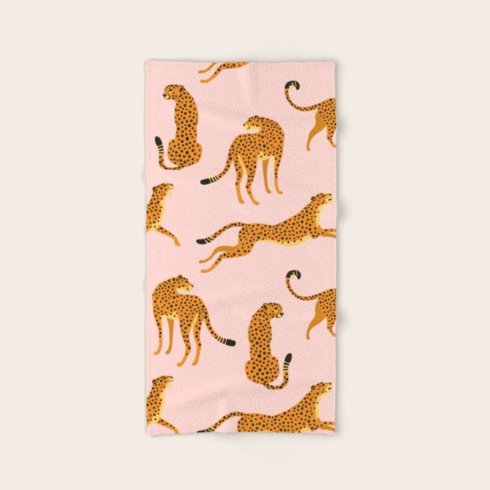Leopard pattern Bath Towel Gallery Image 2
